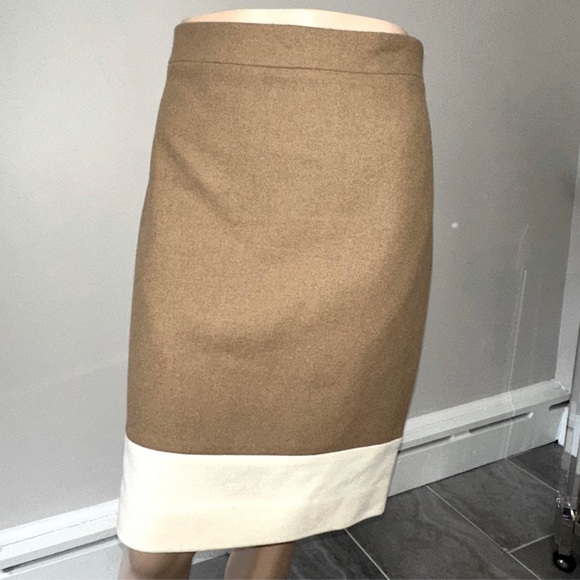 J. Crew wool camel and cream two-toned pencil skirt size 4. - Picture 1 of 6